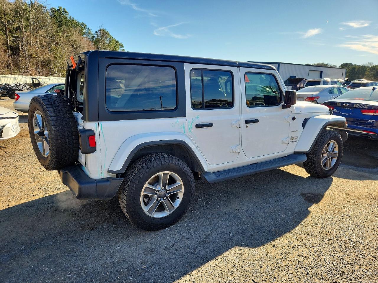 2019 Jeep Wrangler Unlimited Sahara - zdjęcie 3