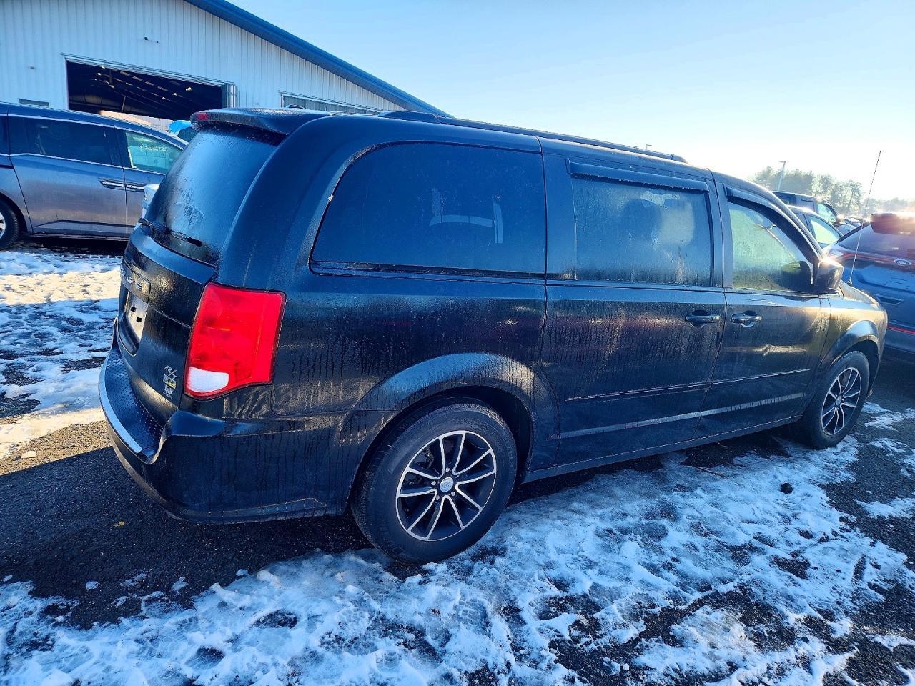 2016 Dodge Grand Caravan R/T - zdjęcie 3
