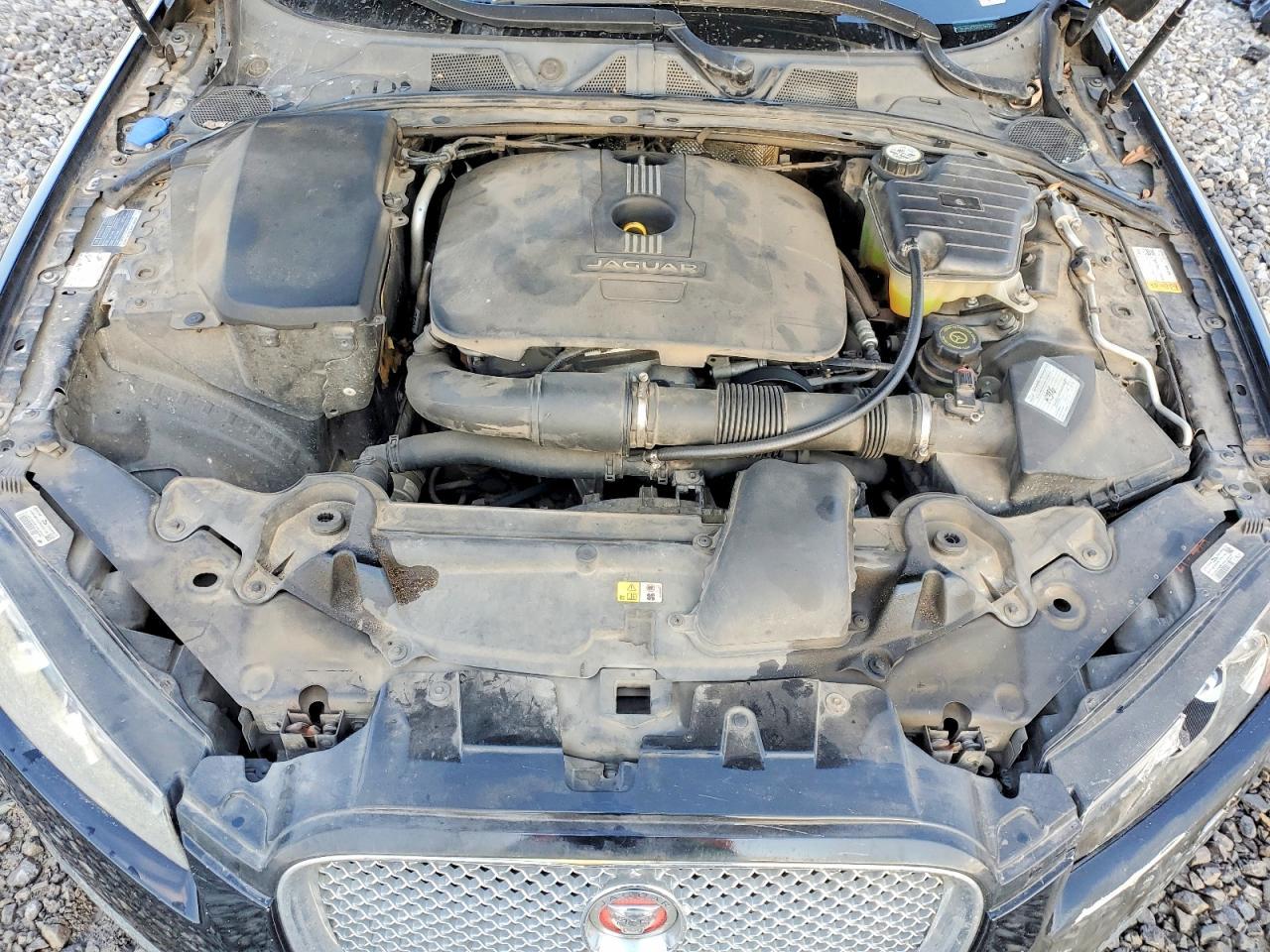2014 Jaguar Xf - zdjęcie 11