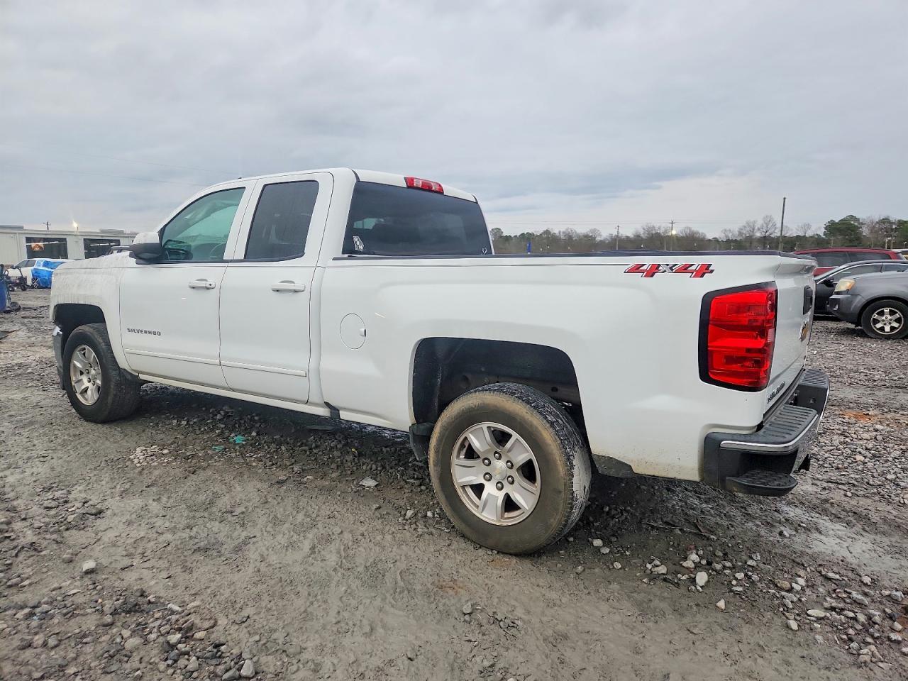 2018 Chevrolet Silverado K1500 Lt - zdjęcie 2