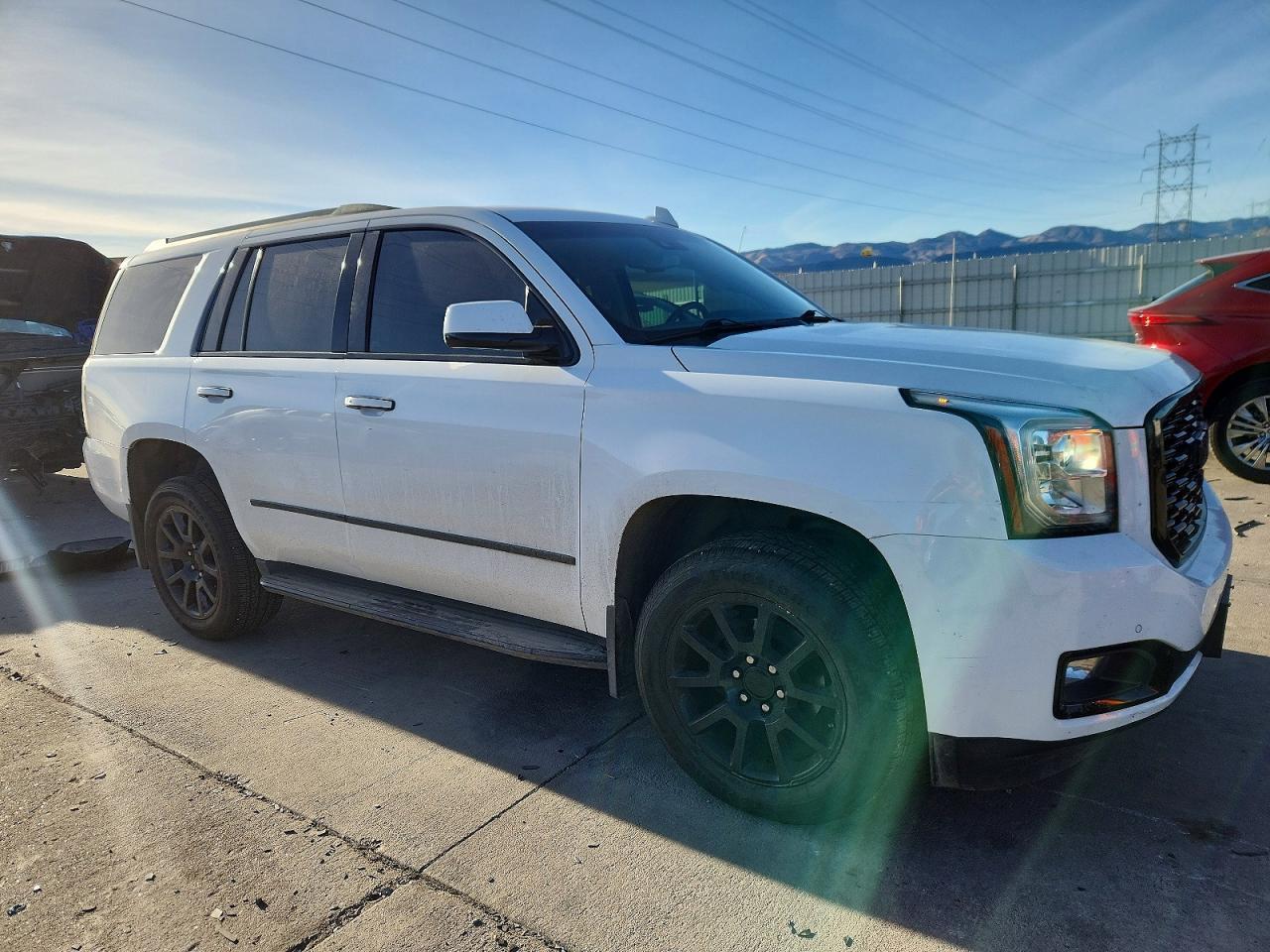 2019 GMC Yukon Denali - zdjęcie 4