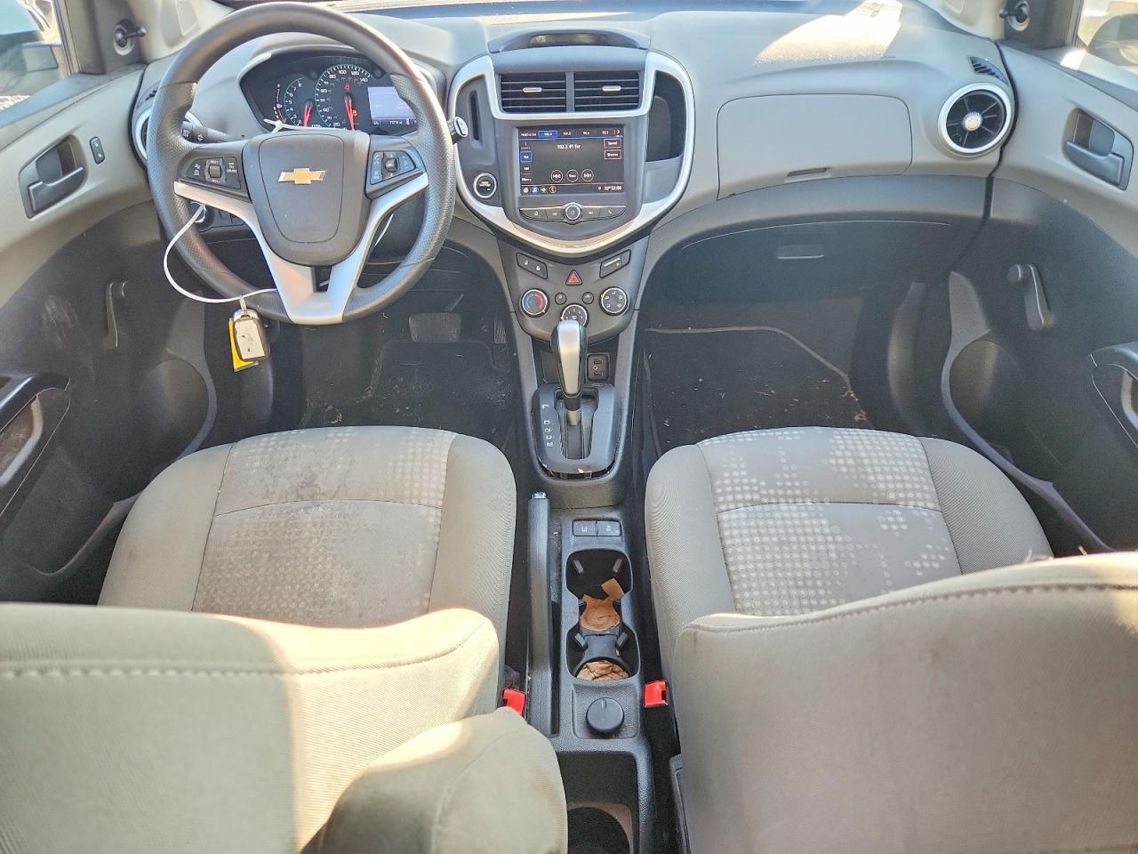 2020 Chevrolet Sonic - zdjęcie 8