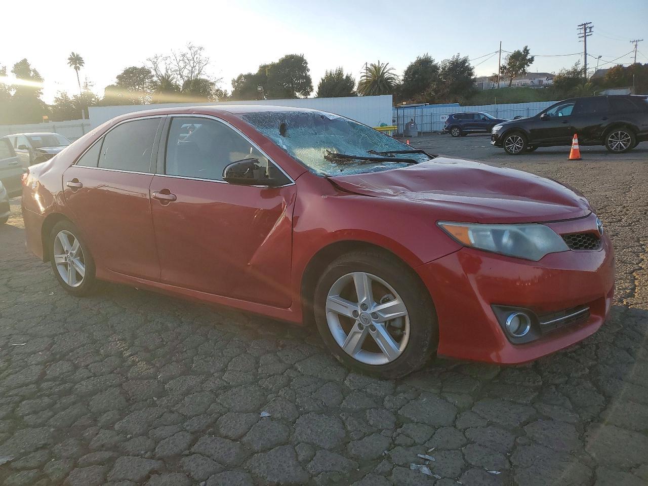 2014 Toyota Camry L - zdjęcie 4