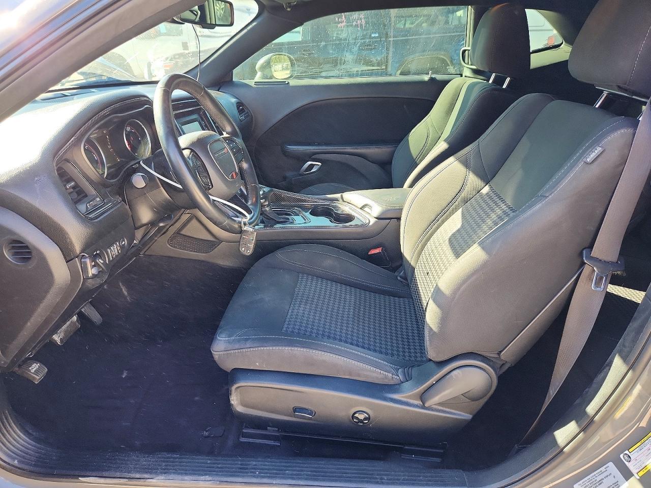 2017 Dodge Challenger Sxt - zdjęcie 7