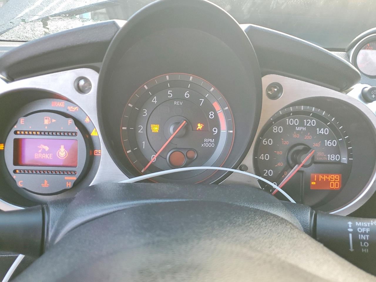 2016 Nissan 370Z Base - zdjęcie 9