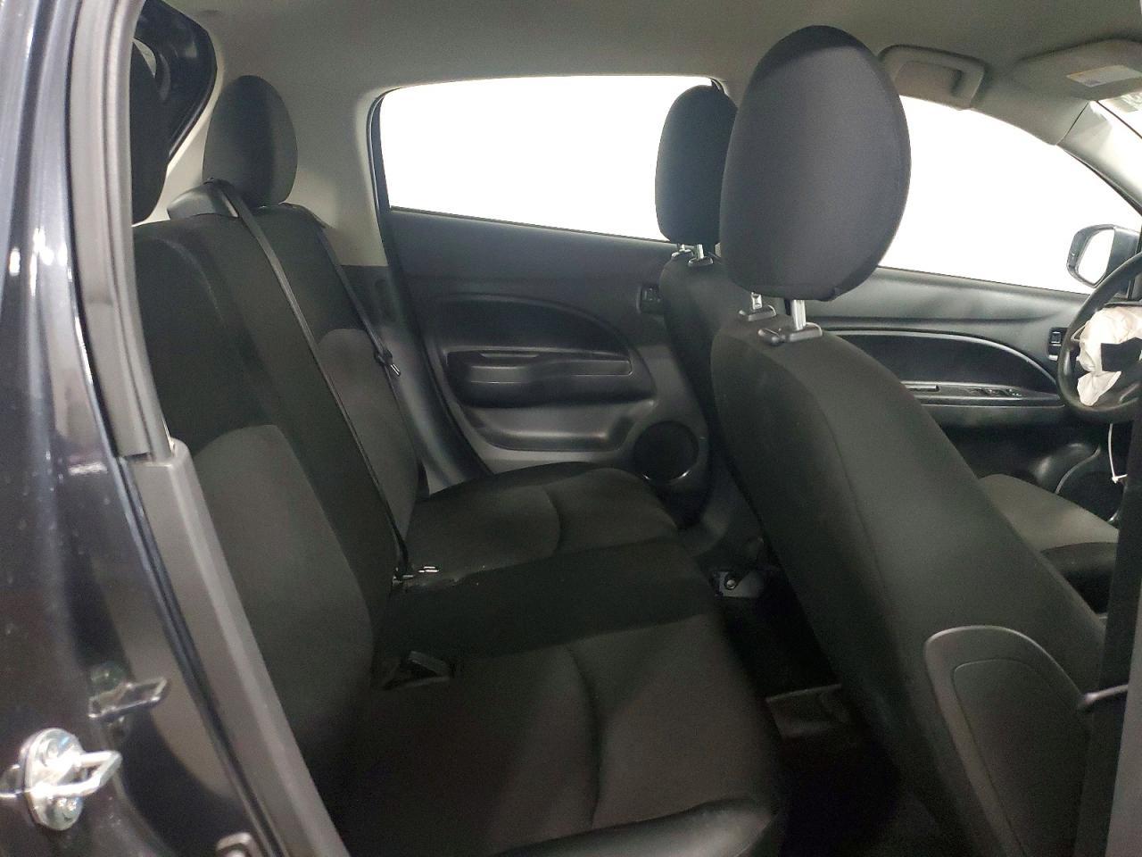 2024 Mitsubishi Mirage Es - zdjęcie 10