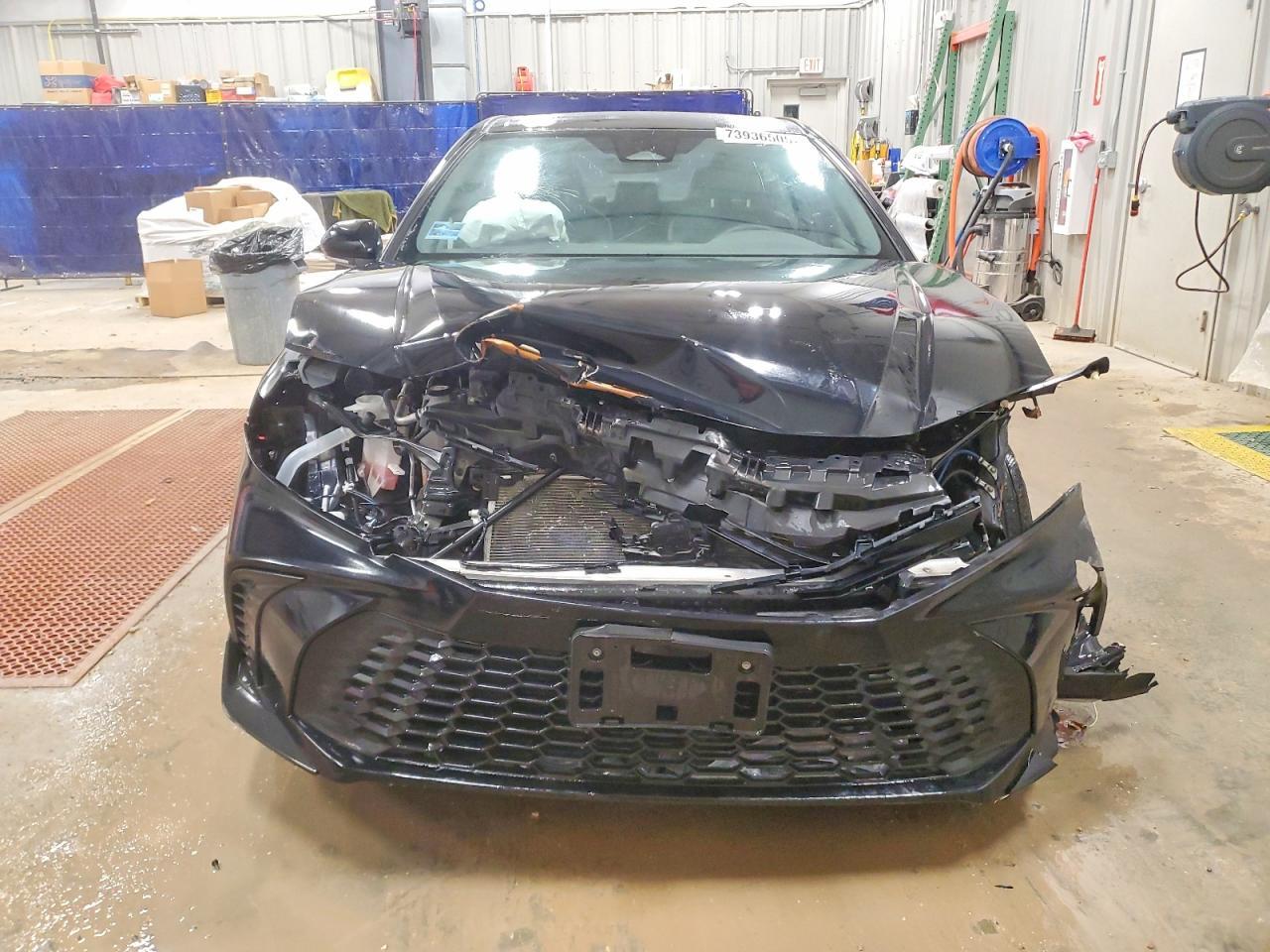 2025 Toyota Camry Xse - zdjęcie 5