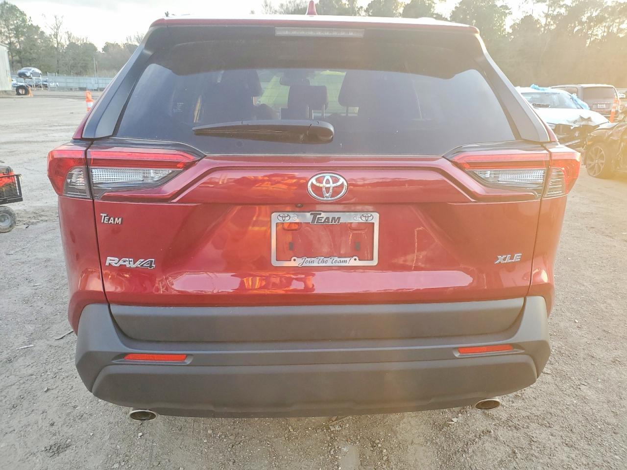 2024 Toyota Rav4 Xle - zdjęcie 6