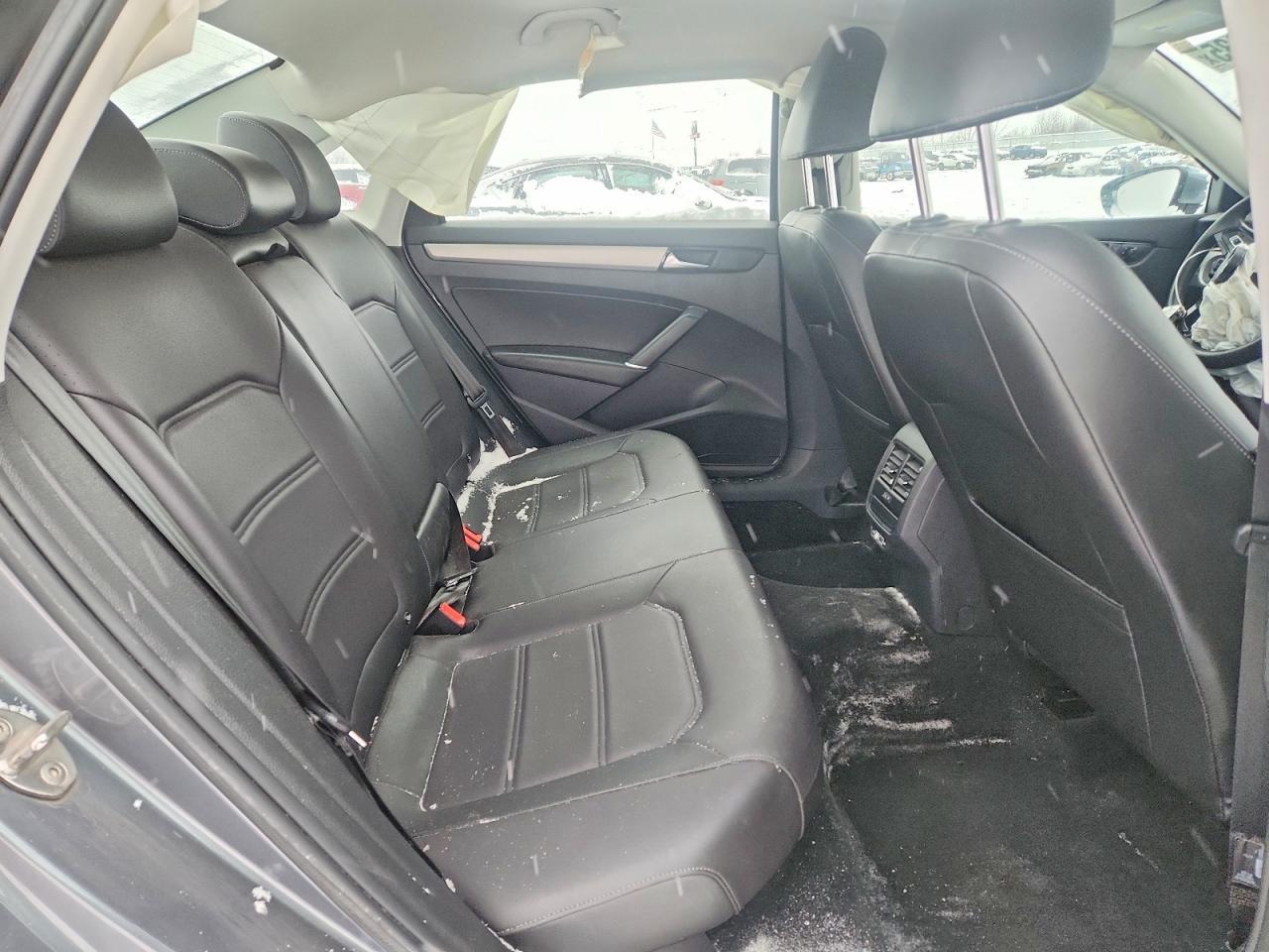 2021 Volkswagen Passat Se - zdjęcie 10