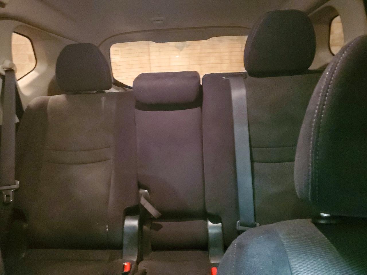 2016 Nissan Rogue S - zdjęcie 10