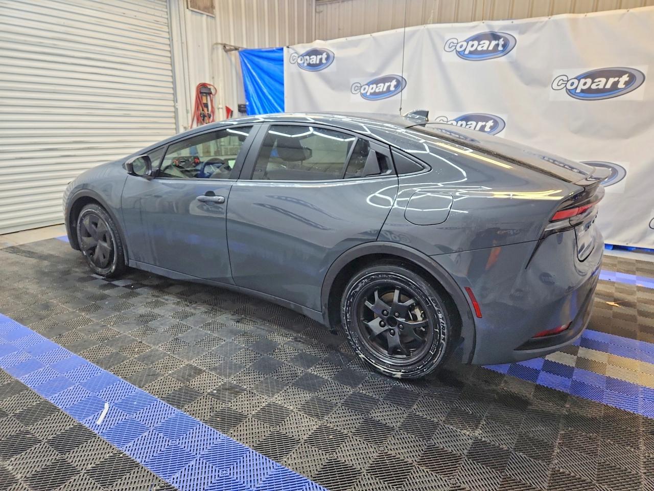 2024 Toyota Prius Le - zdjęcie 2