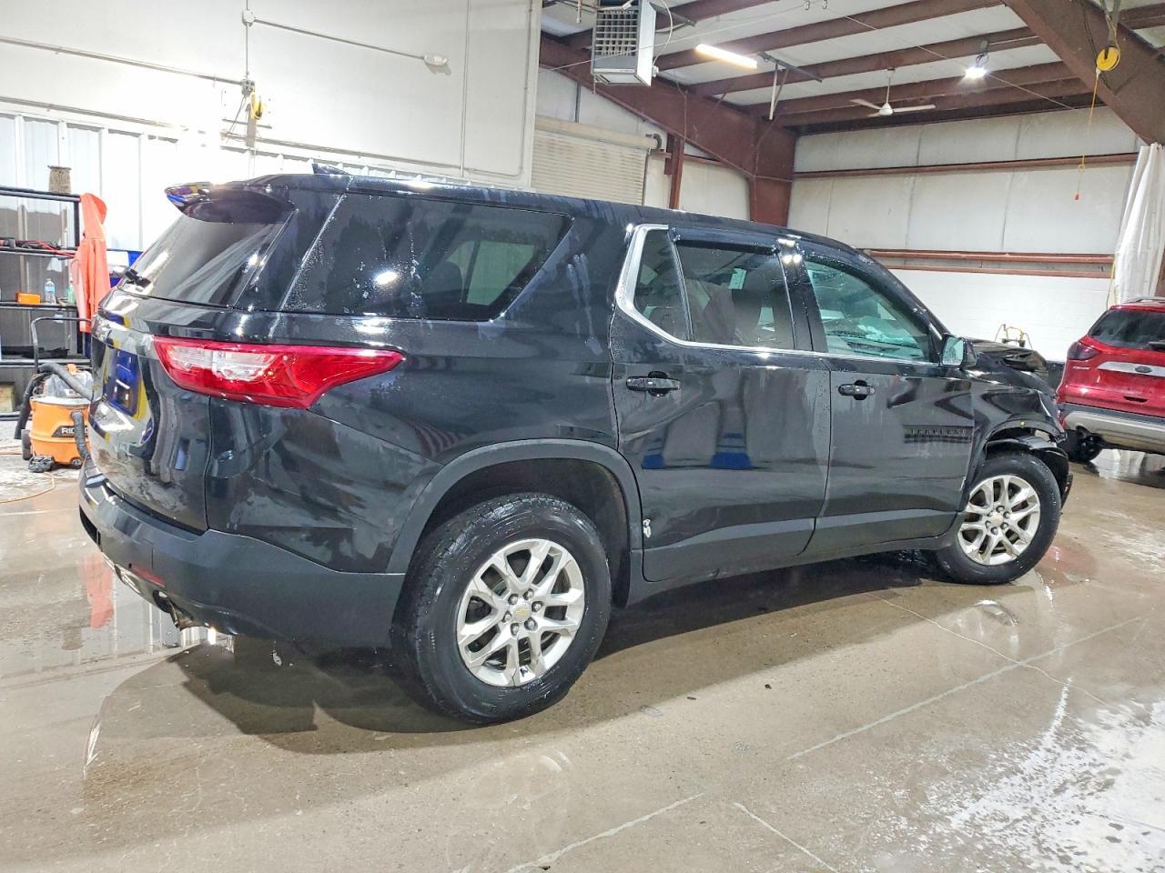 2020 Chevrolet Traverse Ls - zdjęcie 3
