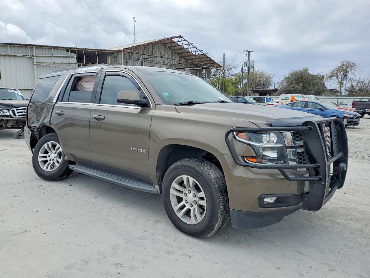 2016 Chevrolet Tahoe C1500 Lt - zdjęcie 4