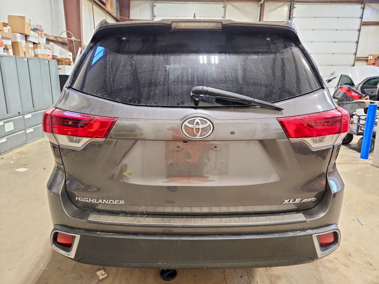 2019 Toyota Highlander Se - zdjęcie 6
