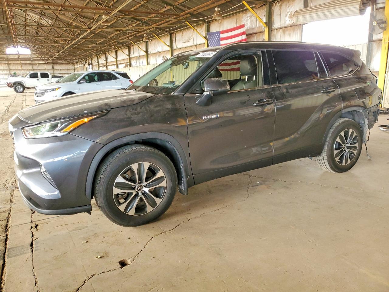 2021 Toyota Highlander Hybrid Xle - zdjęcie główne