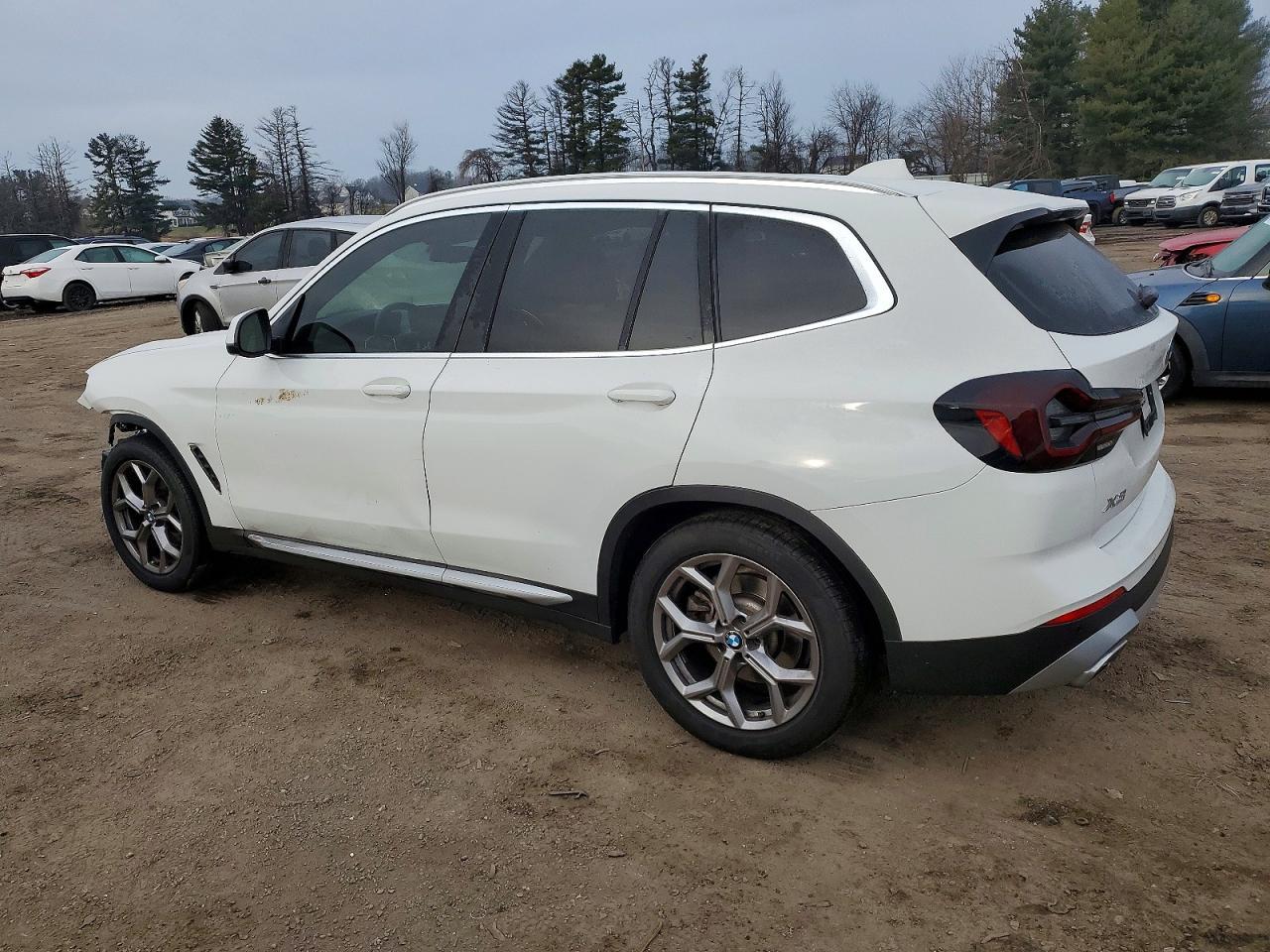 2022 BMW X3 xDrive30I - zdjęcie 2