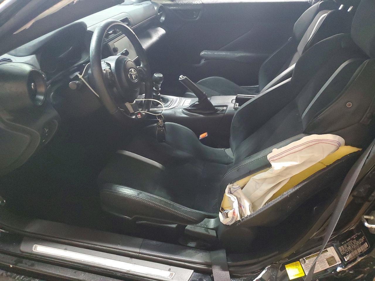 2023 Toyota Gr 86 Premium - zdjęcie 7