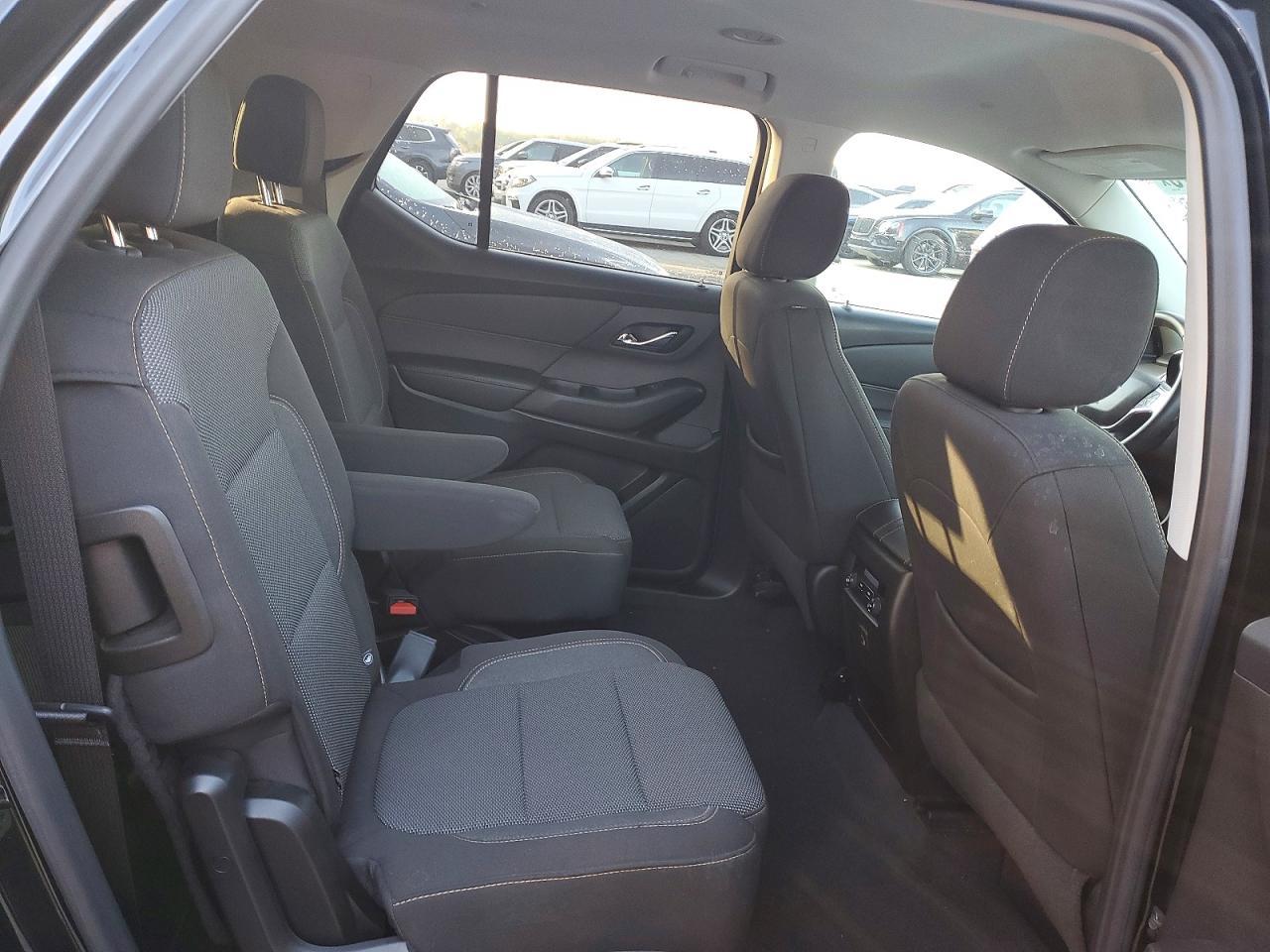 2020 Chevrolet Traverse Lt - zdjęcie 11