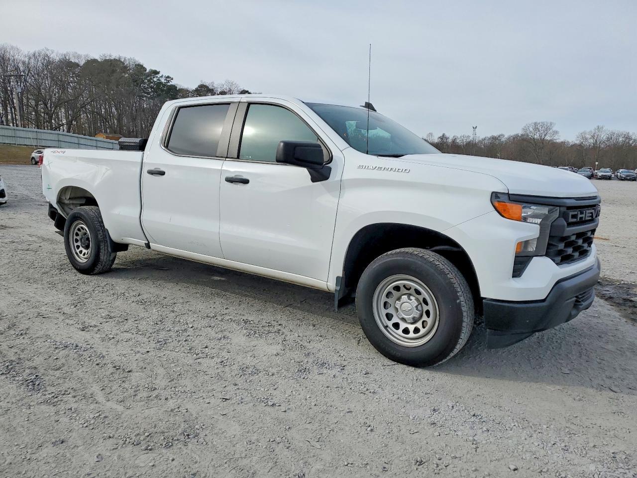 2024 Chevrolet Silverado K1500 - zdjęcie 4