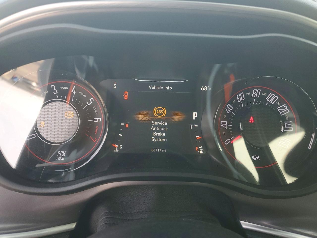 2022 Dodge Challenger Gt - zdjęcie 9