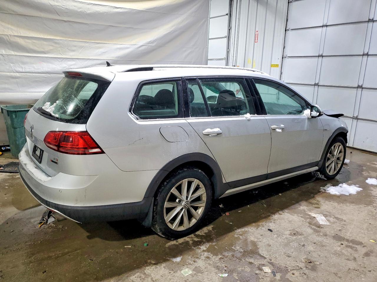 2017 Volkswagen Golf Alltrack S - zdjęcie 3