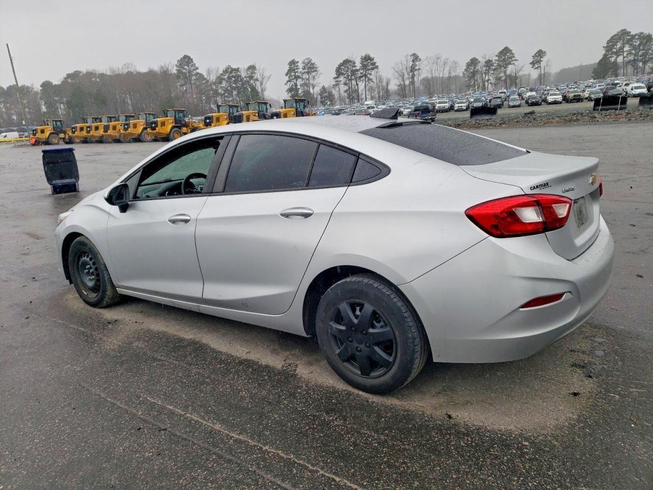 2019 Chevrolet Cruze Ls - zdjęcie 2