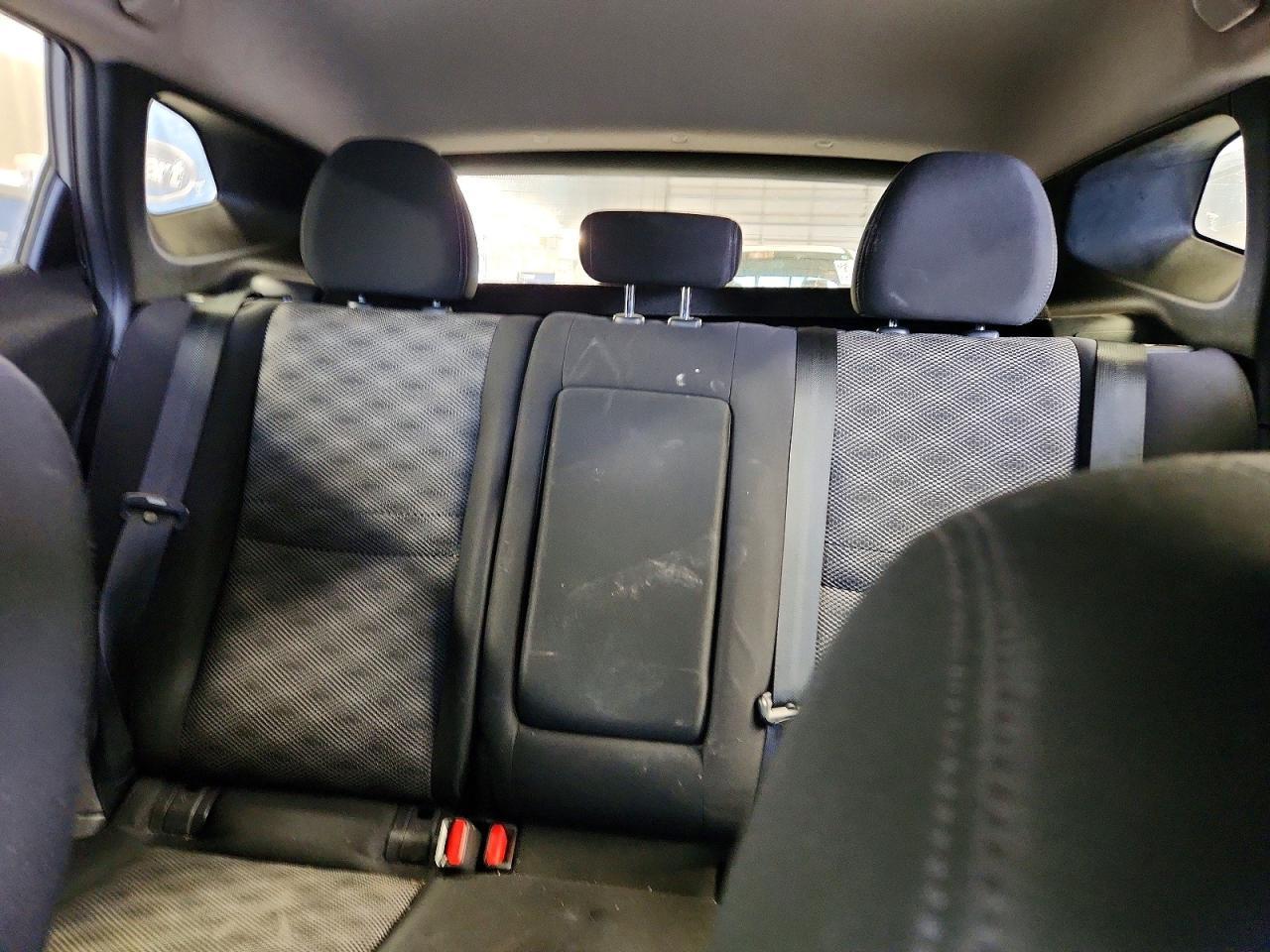 2018 Nissan Rogue Sport S - zdjęcie 10