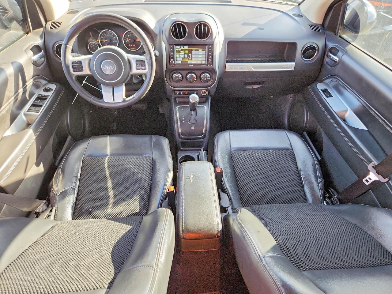 2014 Jeep Compass Latitude - zdjęcie 8