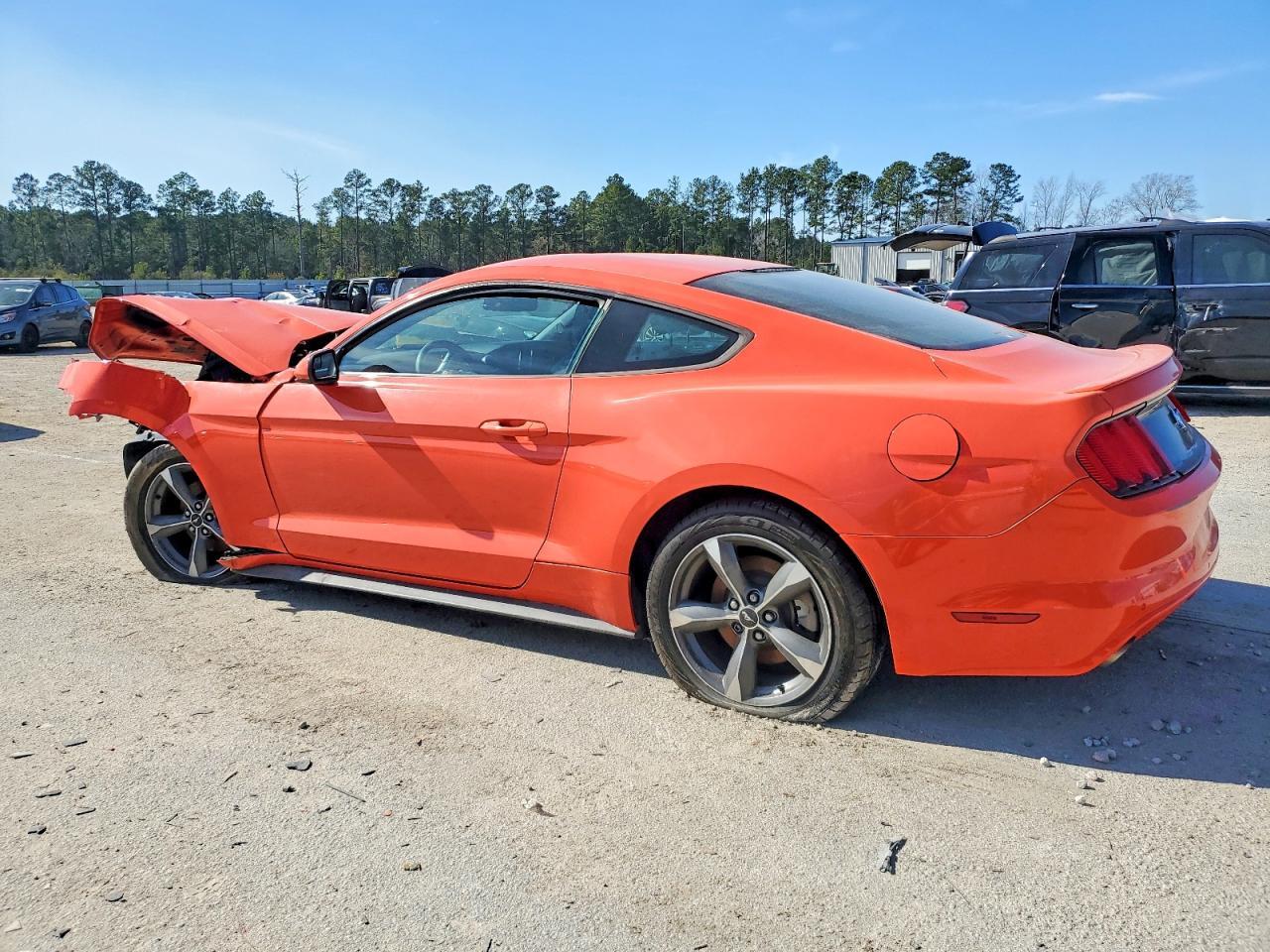 2016 Ford Mustang - zdjęcie 2