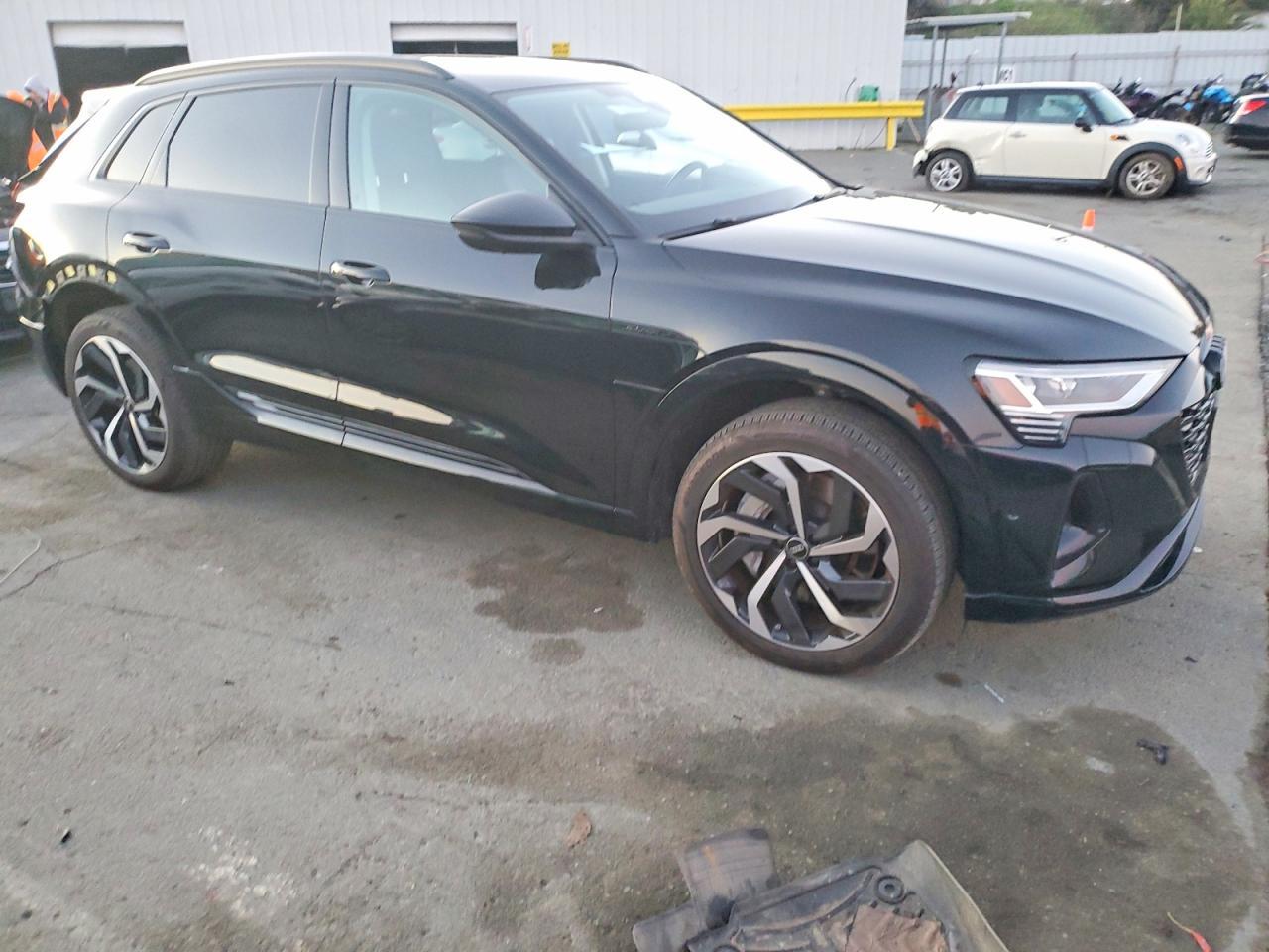 2024 Audi Q8 E-Tron Premium Plus - zdjęcie 4