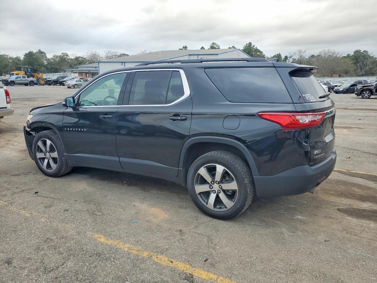 2019 Chevrolet Traverse Lt - zdjęcie 2