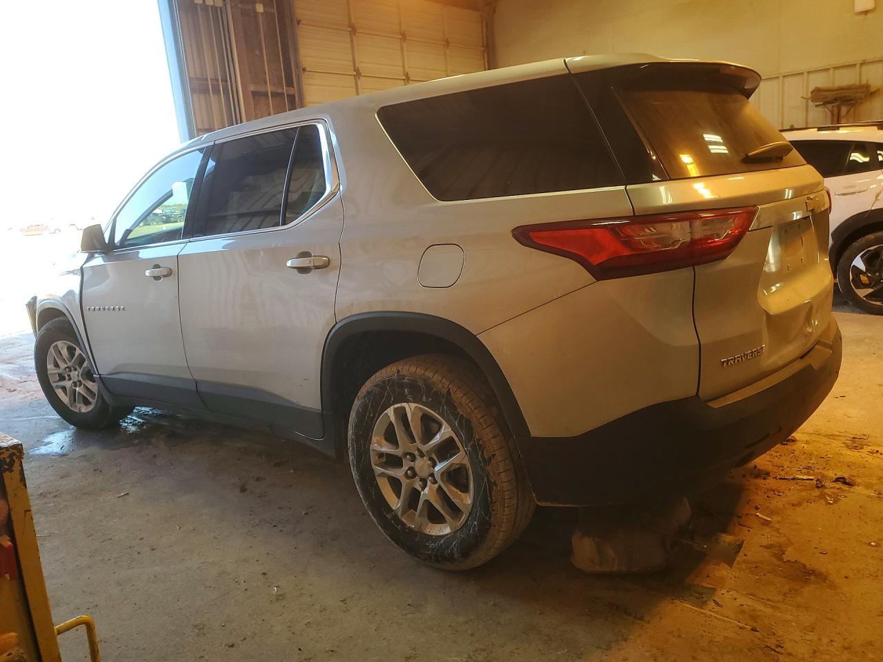 2019 Chevrolet Traverse Ls - zdjęcie 2