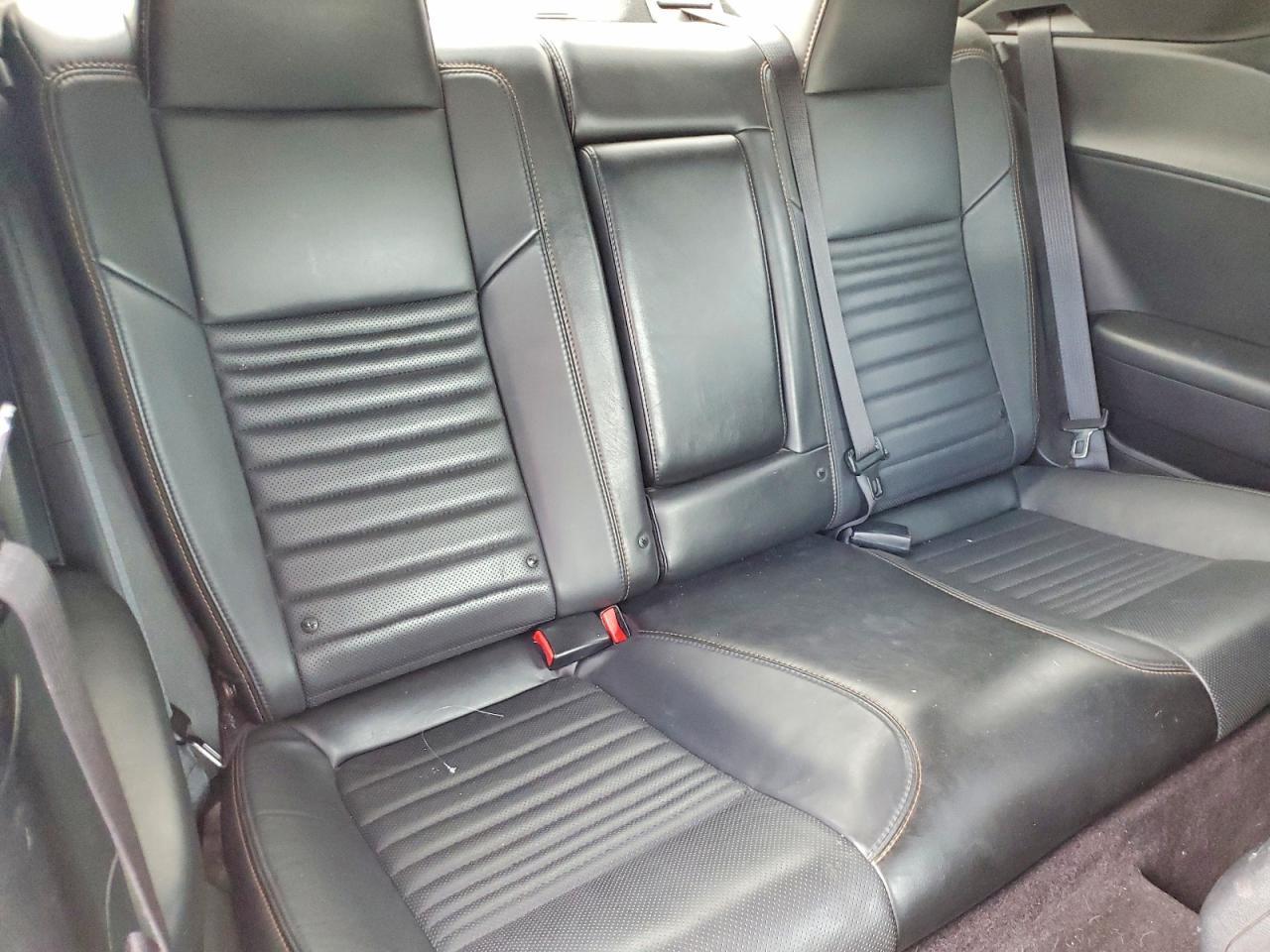 2016 Dodge Challenger R/T - zdjęcie 10