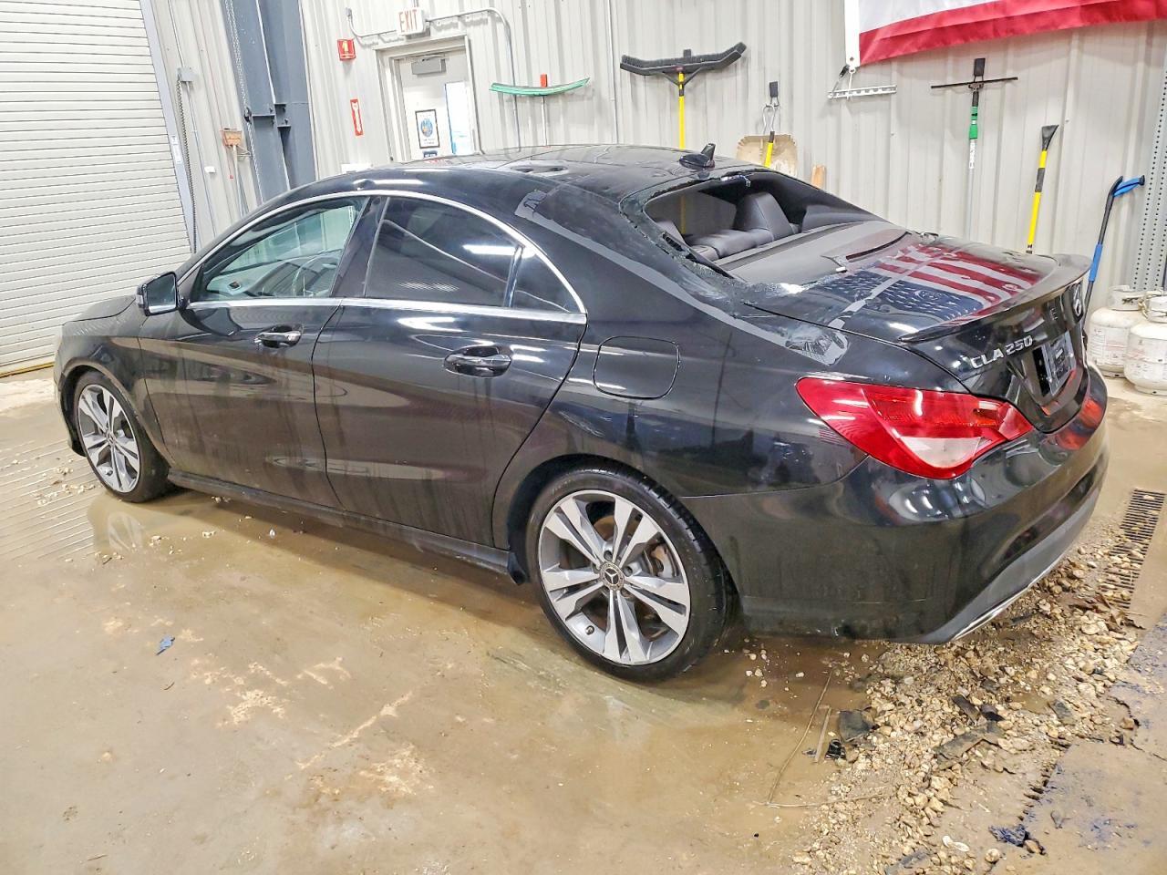 2019 Mercedes-Benz Cla 250 - zdjęcie 2