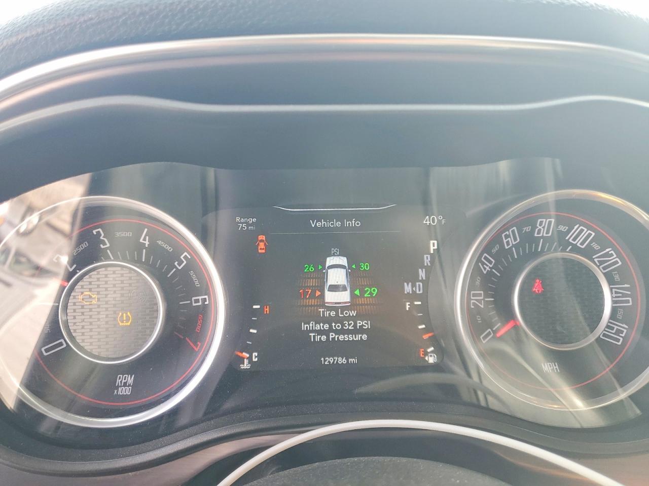 2016 Dodge Challenger Sxt - zdjęcie 9