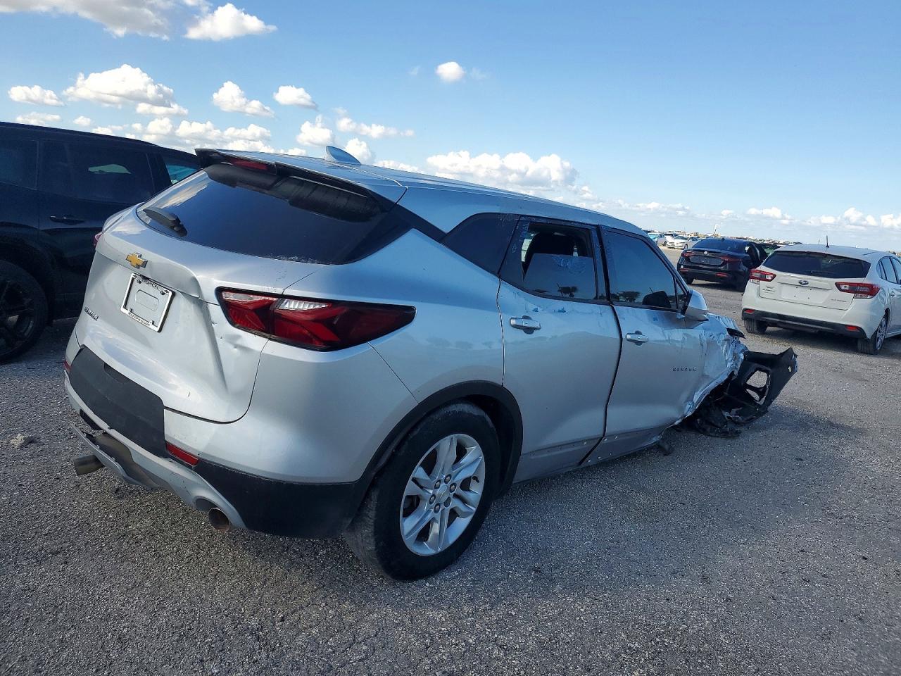 2021 Chevrolet Blazer 1Lt - zdjęcie 3