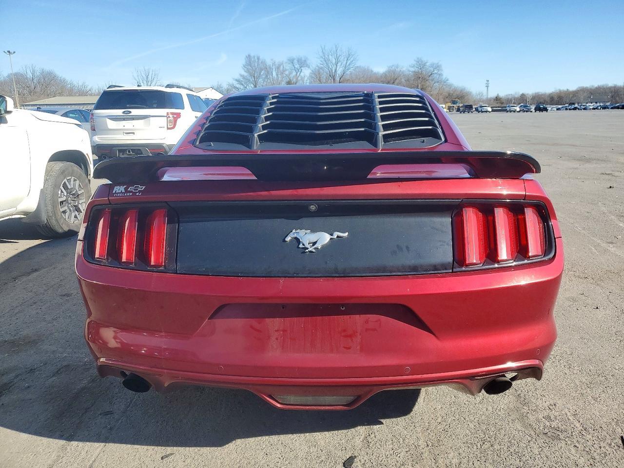 2016 Ford Mustang - zdjęcie 6