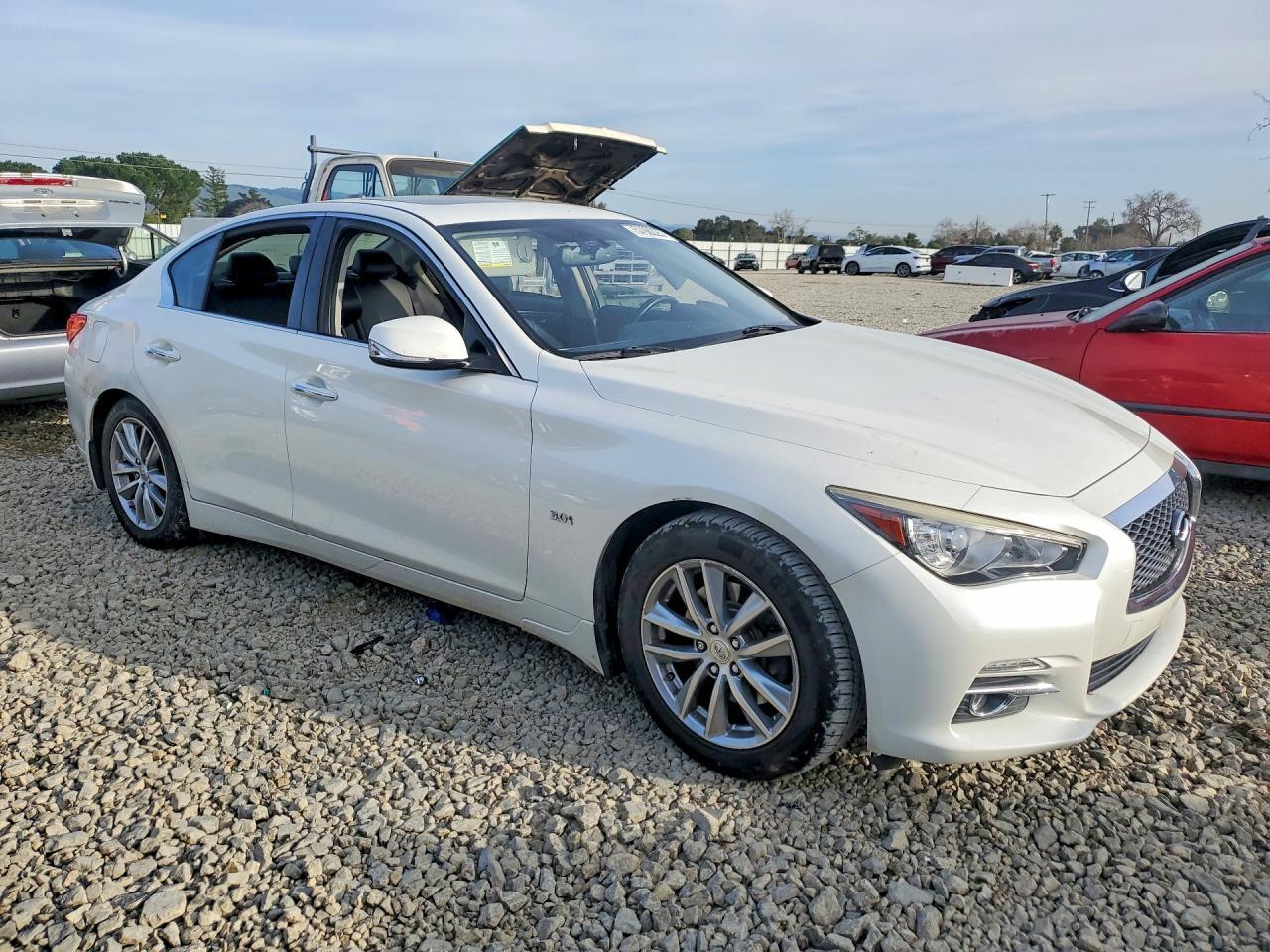 2017 Infiniti Q50 Premium - zdjęcie 4