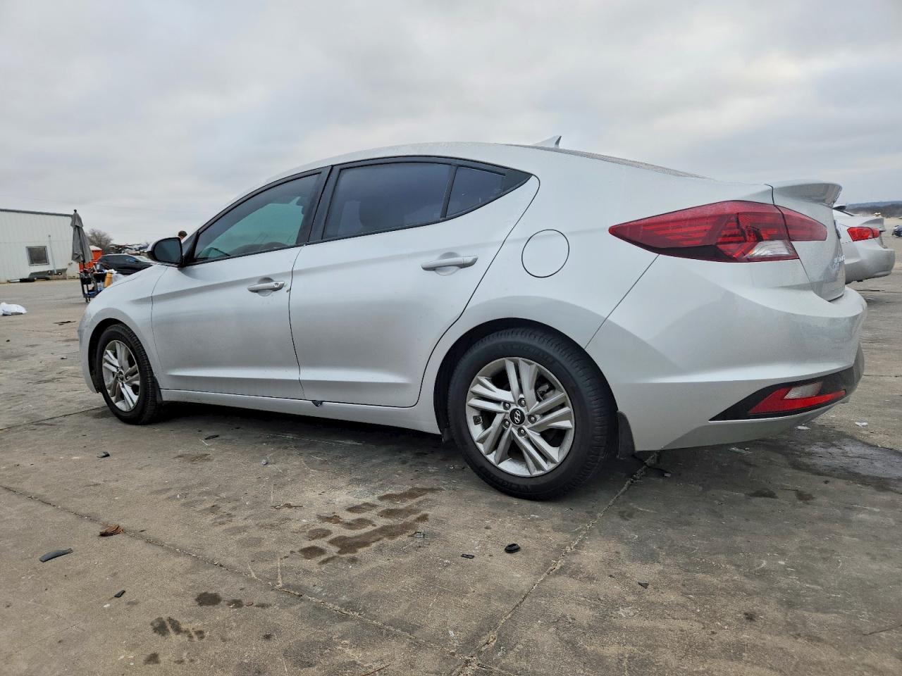 2020 Hyundai Elantra Sel - zdjęcie 2