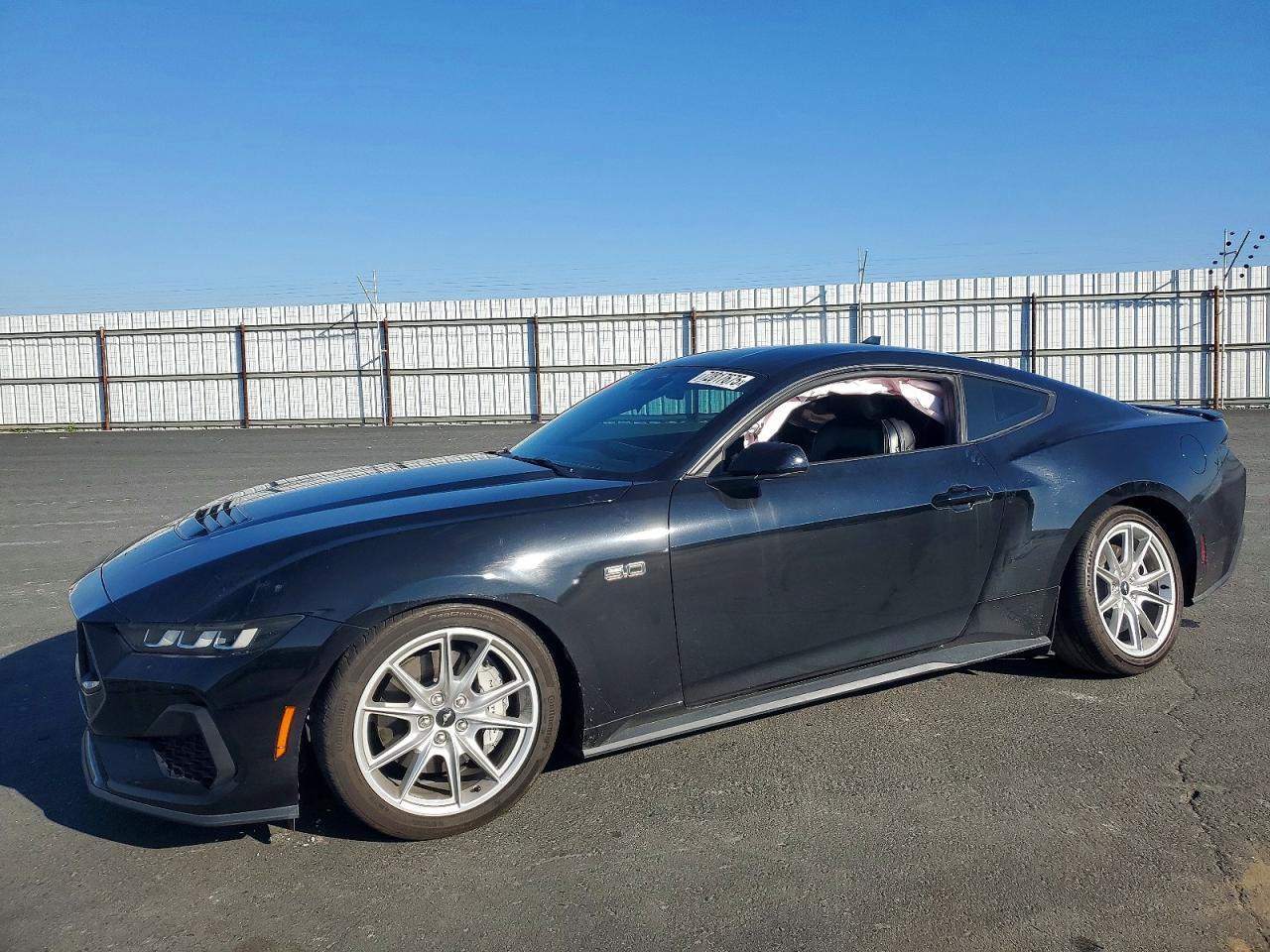 2024 Ford Mustang Gt - zdjęcie główne