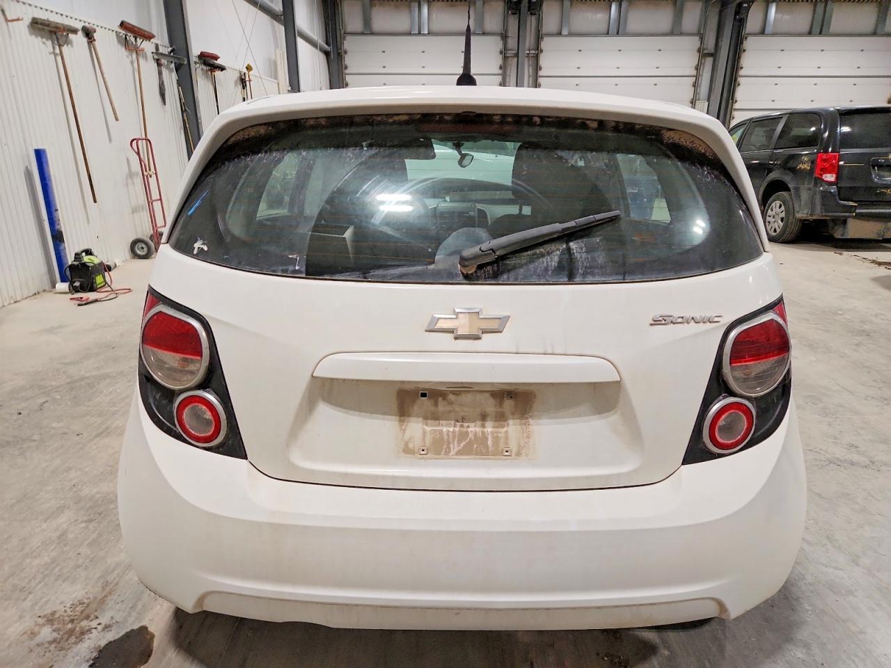 2014 Chevrolet Sonic Ls - zdjęcie 6