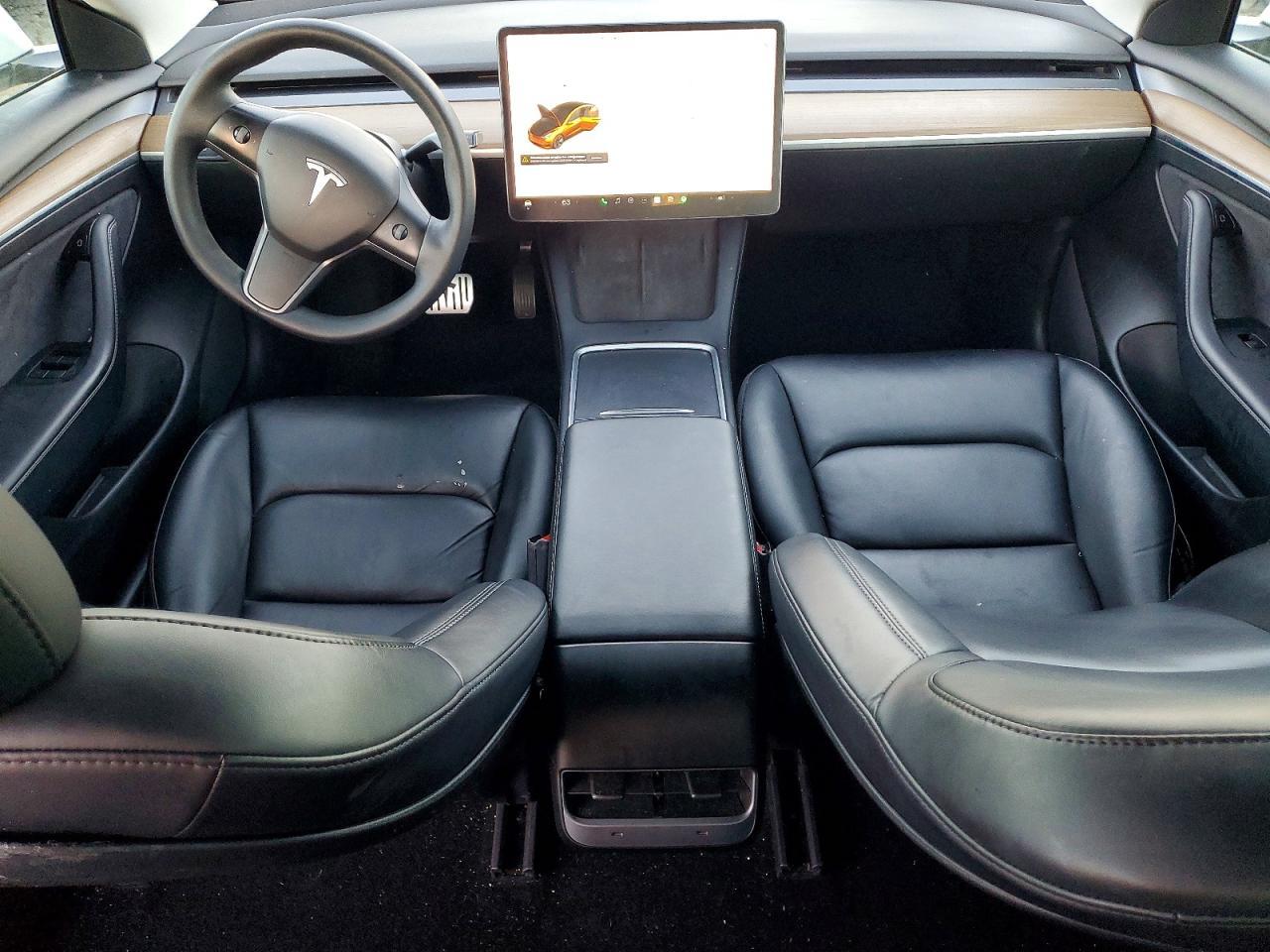 2021 Tesla Model 3 - zdjęcie 8