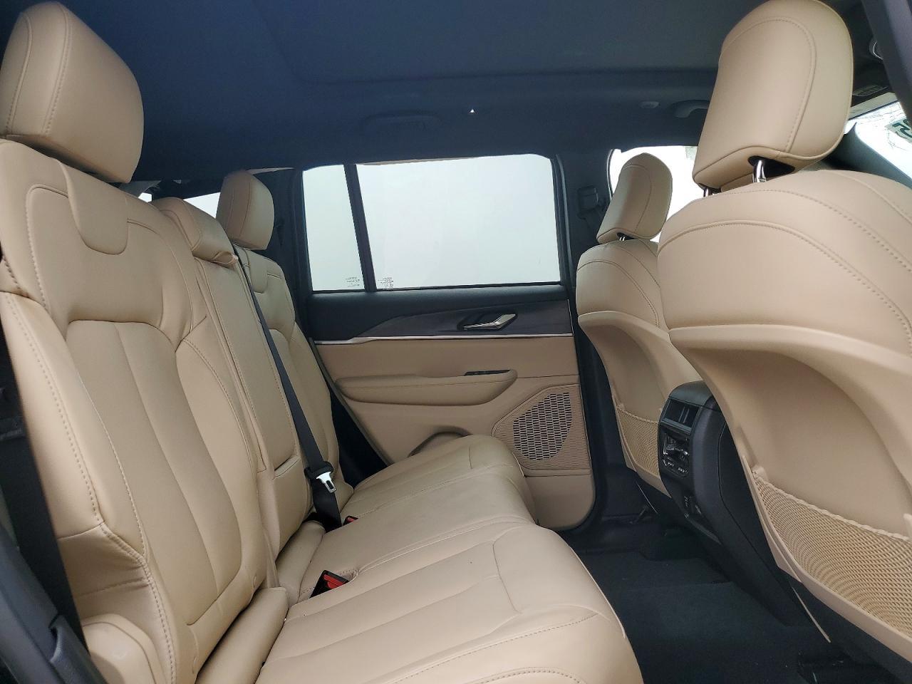 2024 Jeep Grand Cherokee Limited - zdjęcie 11