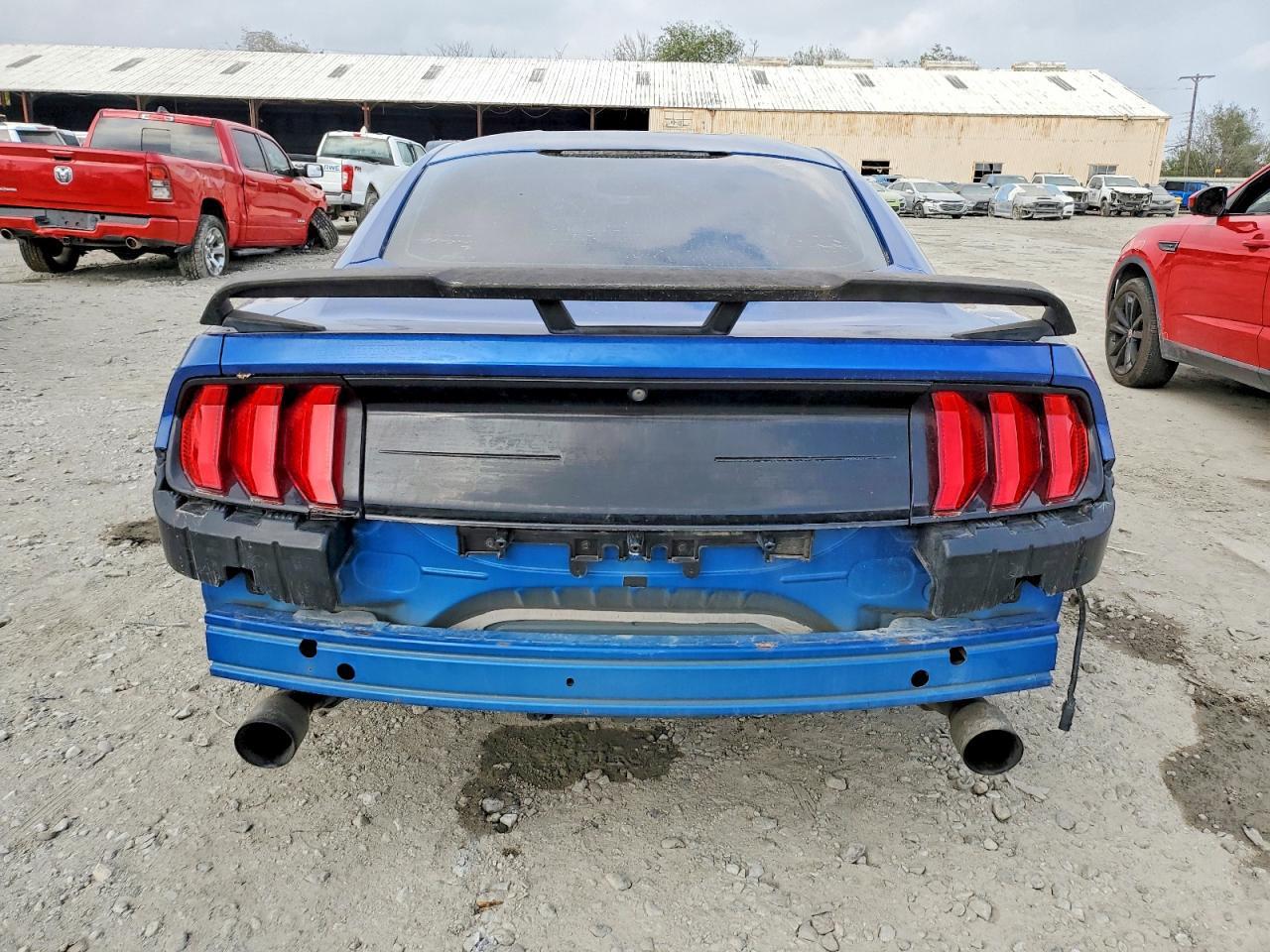 2018 Ford Mustang - zdjęcie 6