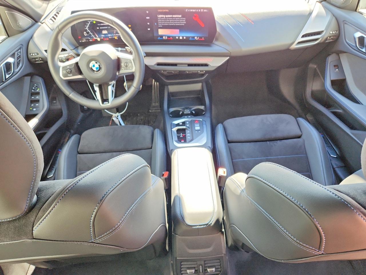 2025 BMW 228Xi - zdjęcie 8