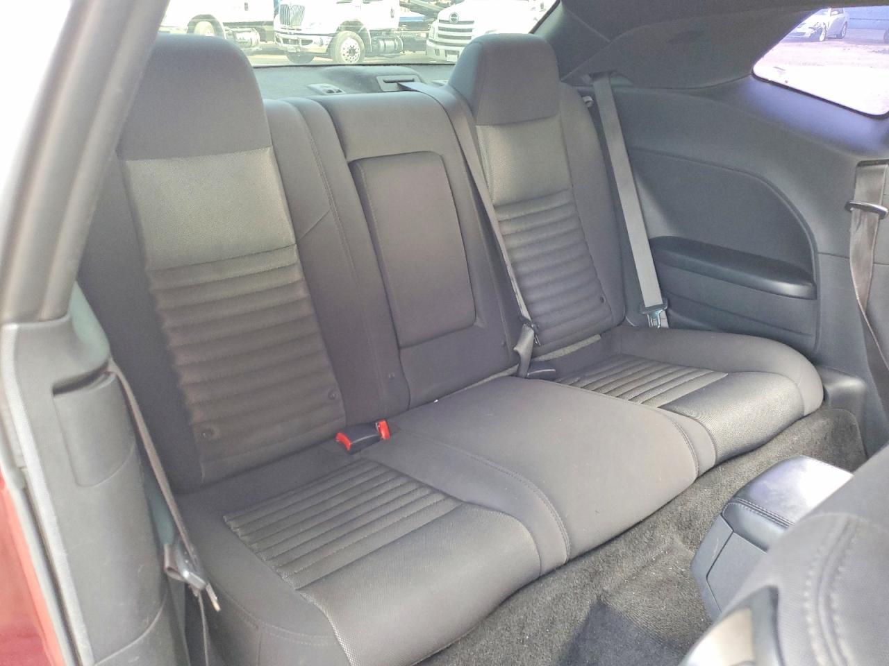 2014 Dodge Challenger Sxt - zdjęcie 10