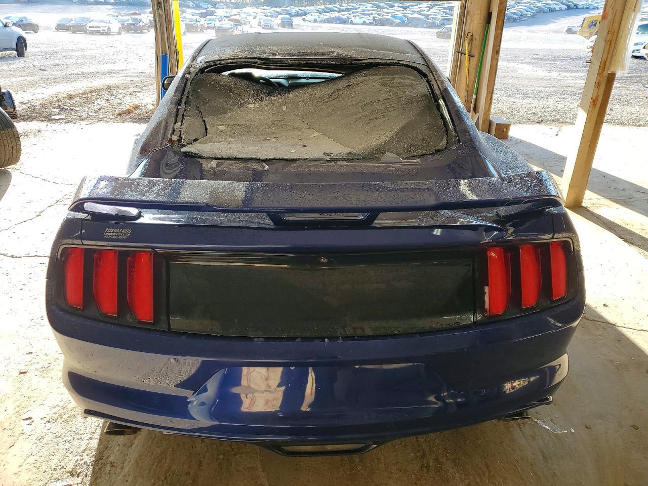 2016 Ford Mustang - zdjęcie 6