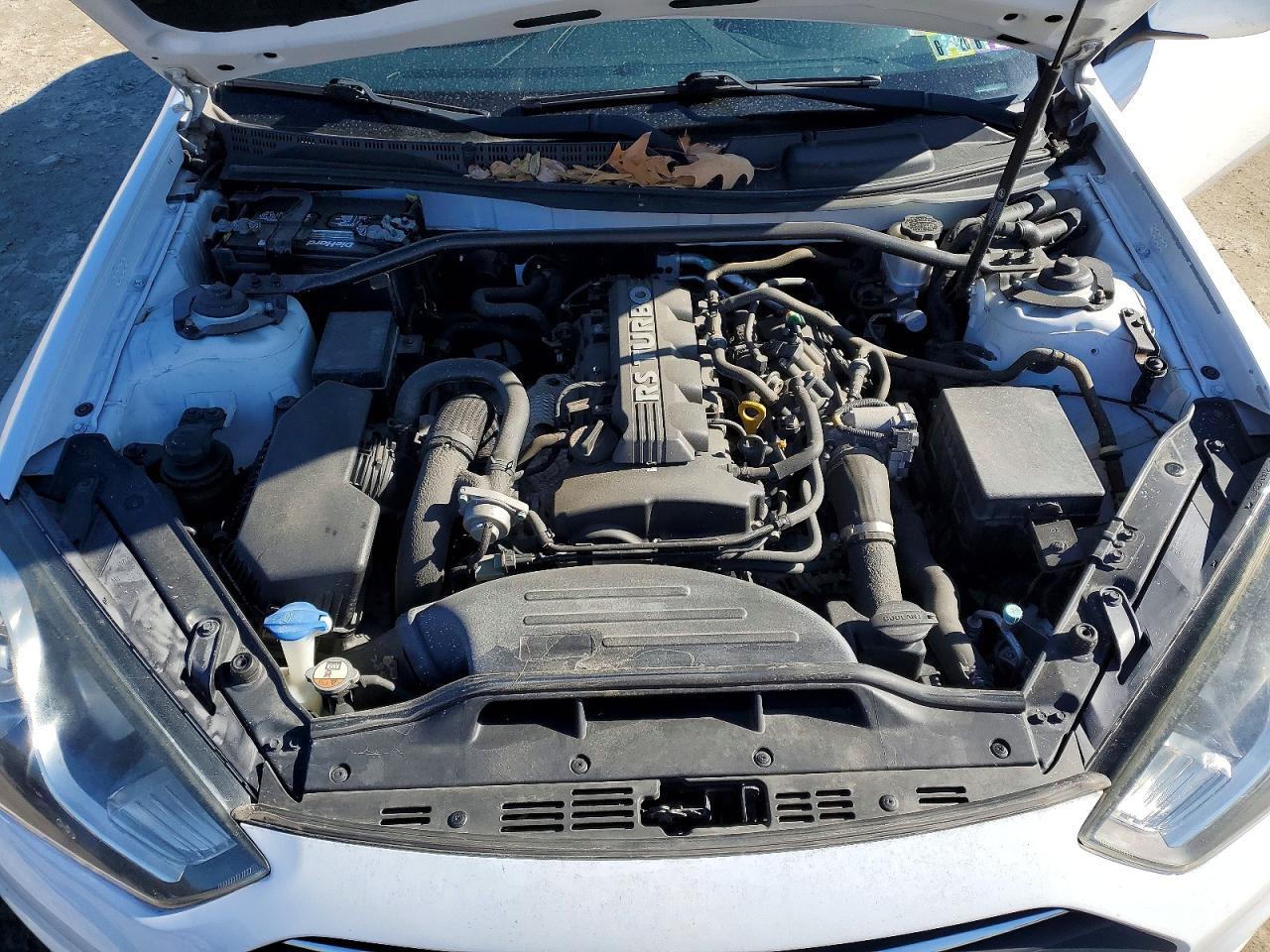 2013 Hyundai Genesis Coupe 2.0T - zdjęcie 11