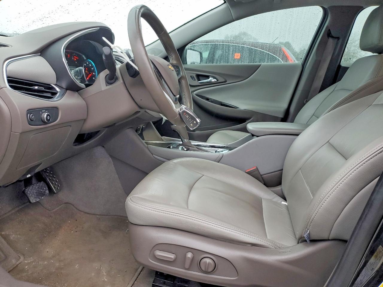 2017 Chevrolet Malibu Hybrid - zdjęcie 7