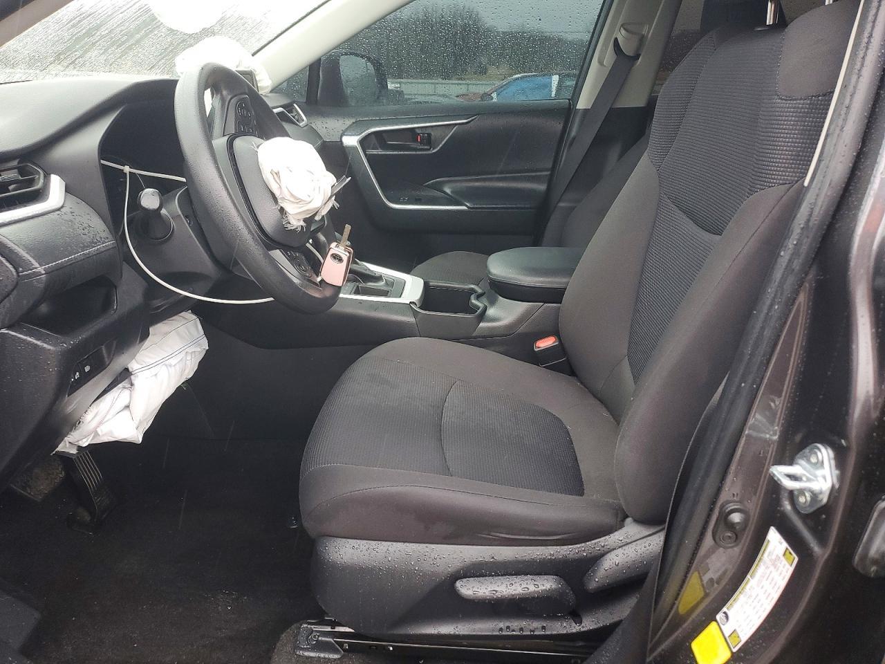 2024 Toyota Rav4 Le - zdjęcie 7